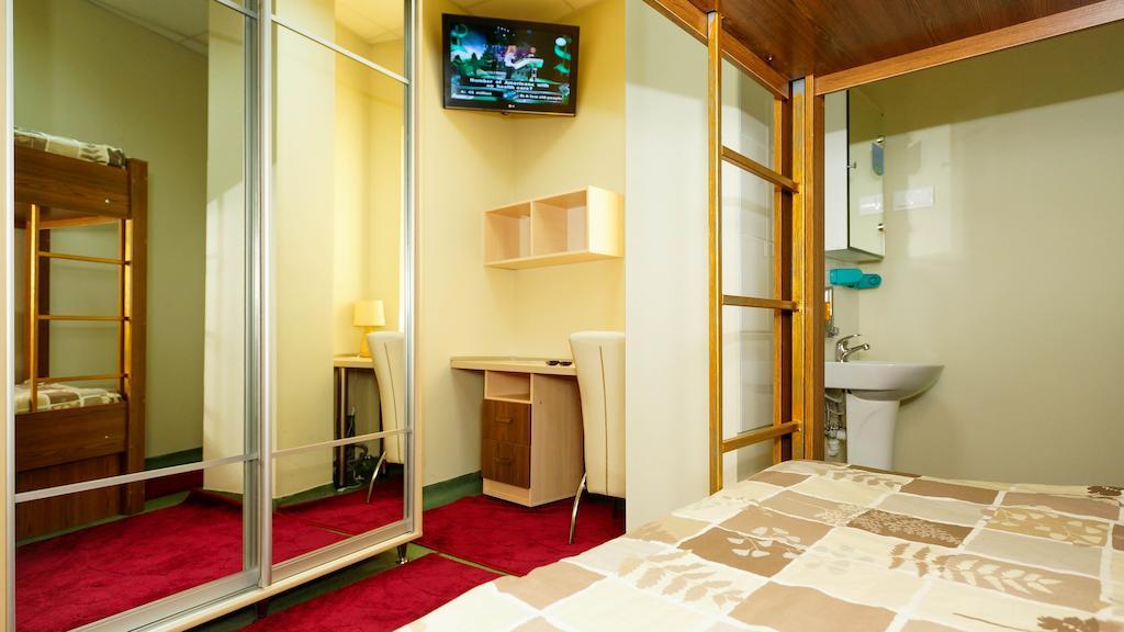 City Hostel Panorama Ужгород Экстерьер фото